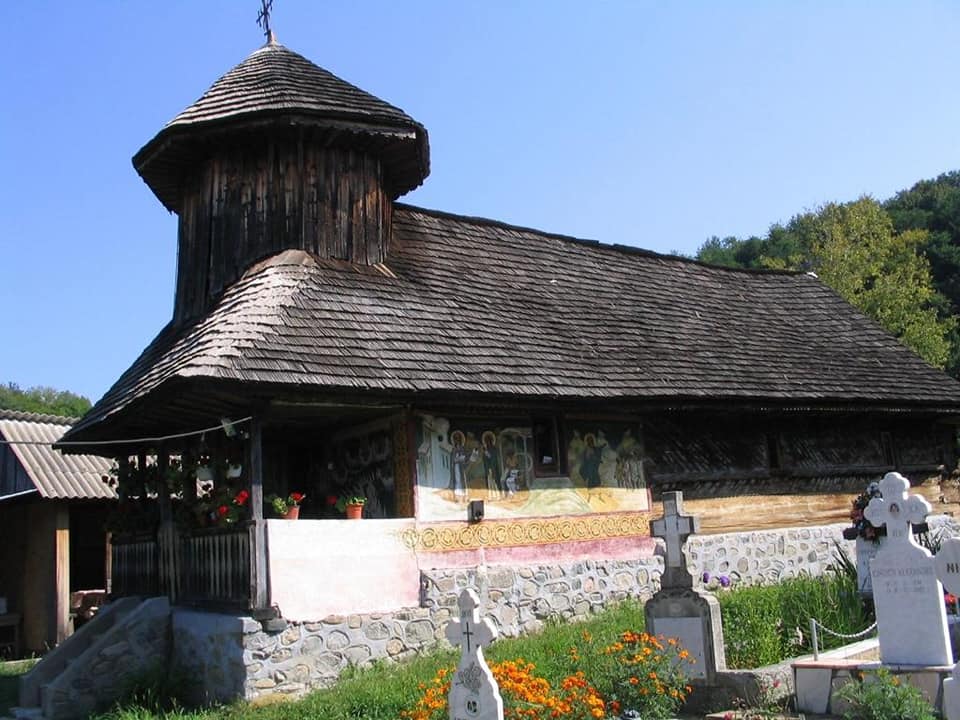 biserica 1.jpg