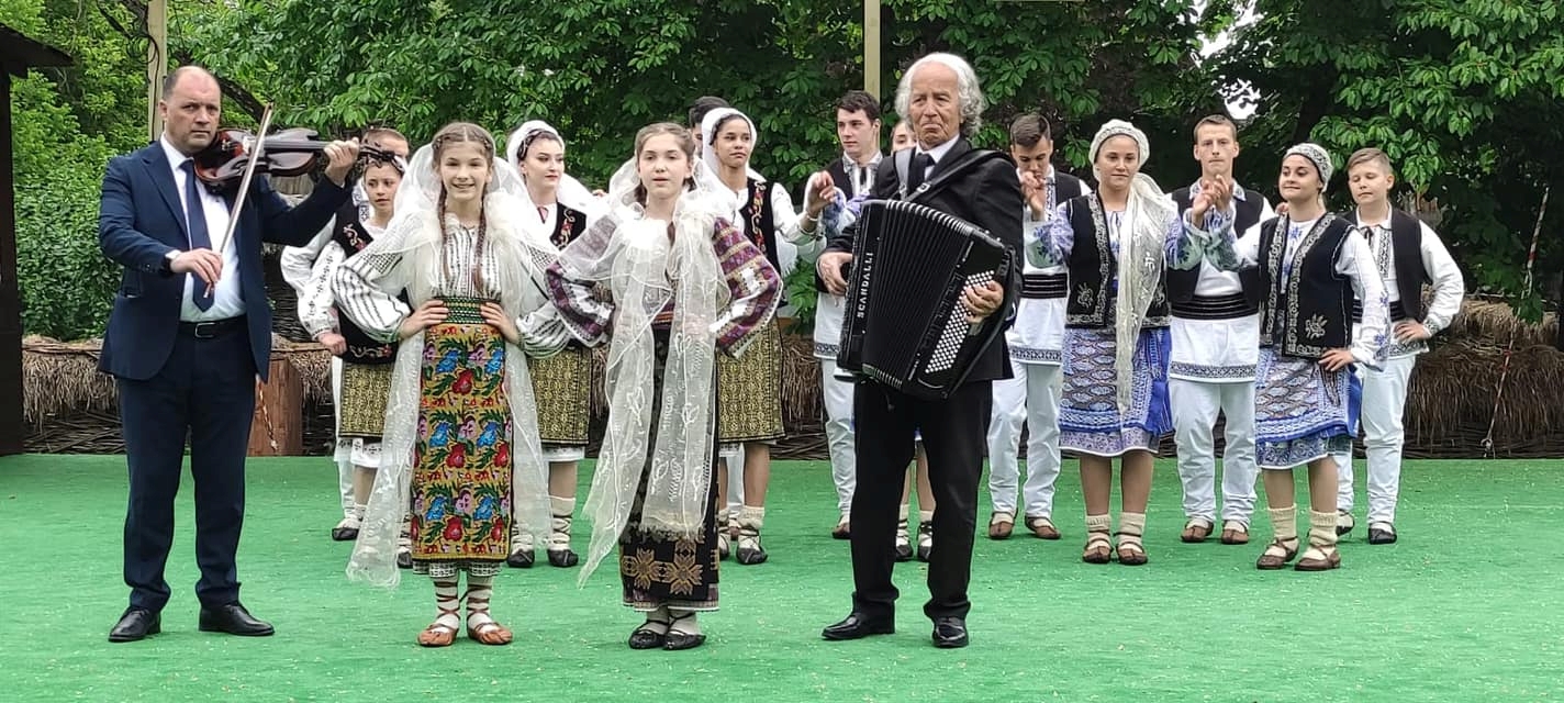 MUZEUL SATULUI 18.jpg