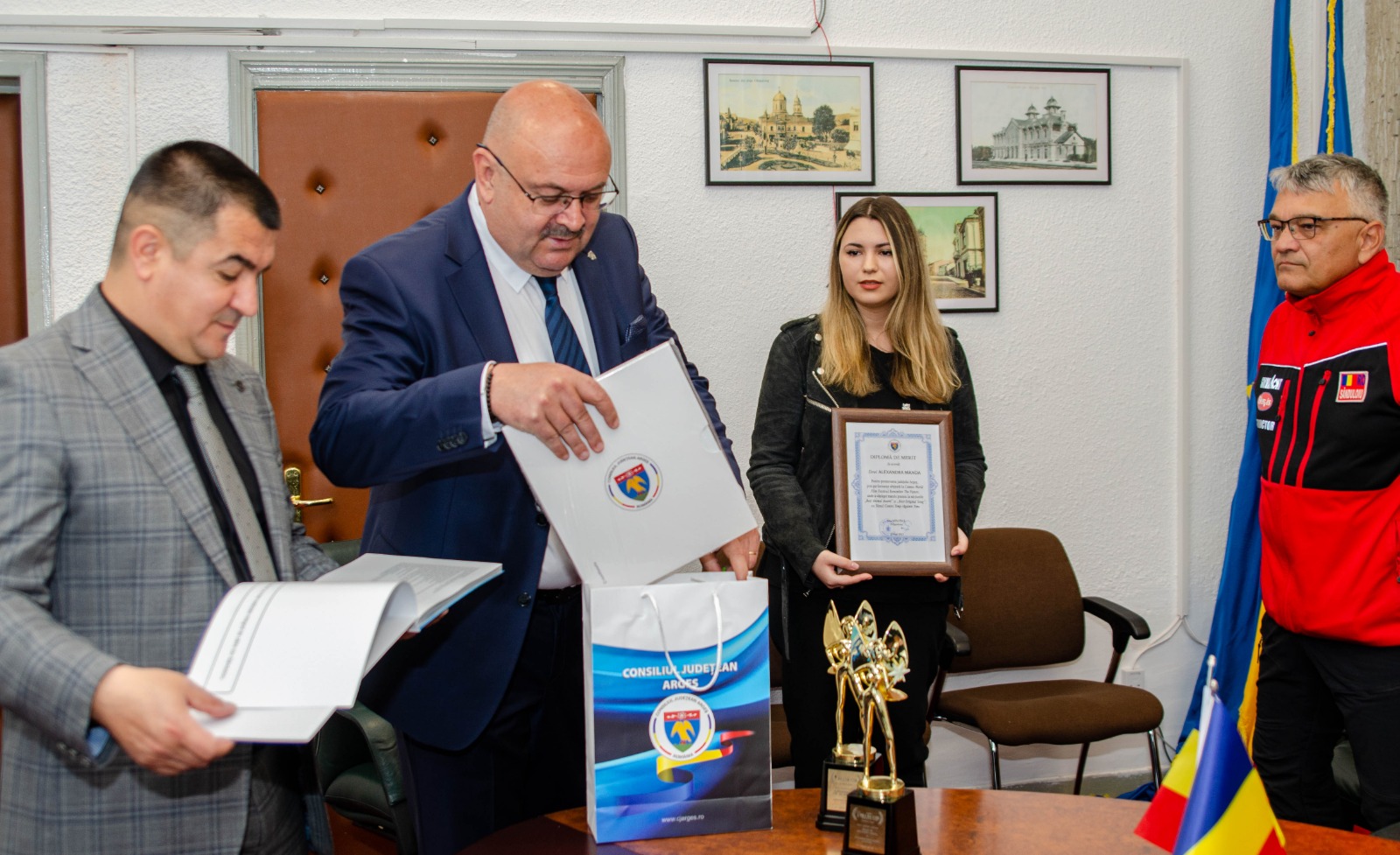 CJ Arges - Alexandra Manda 8.jpg