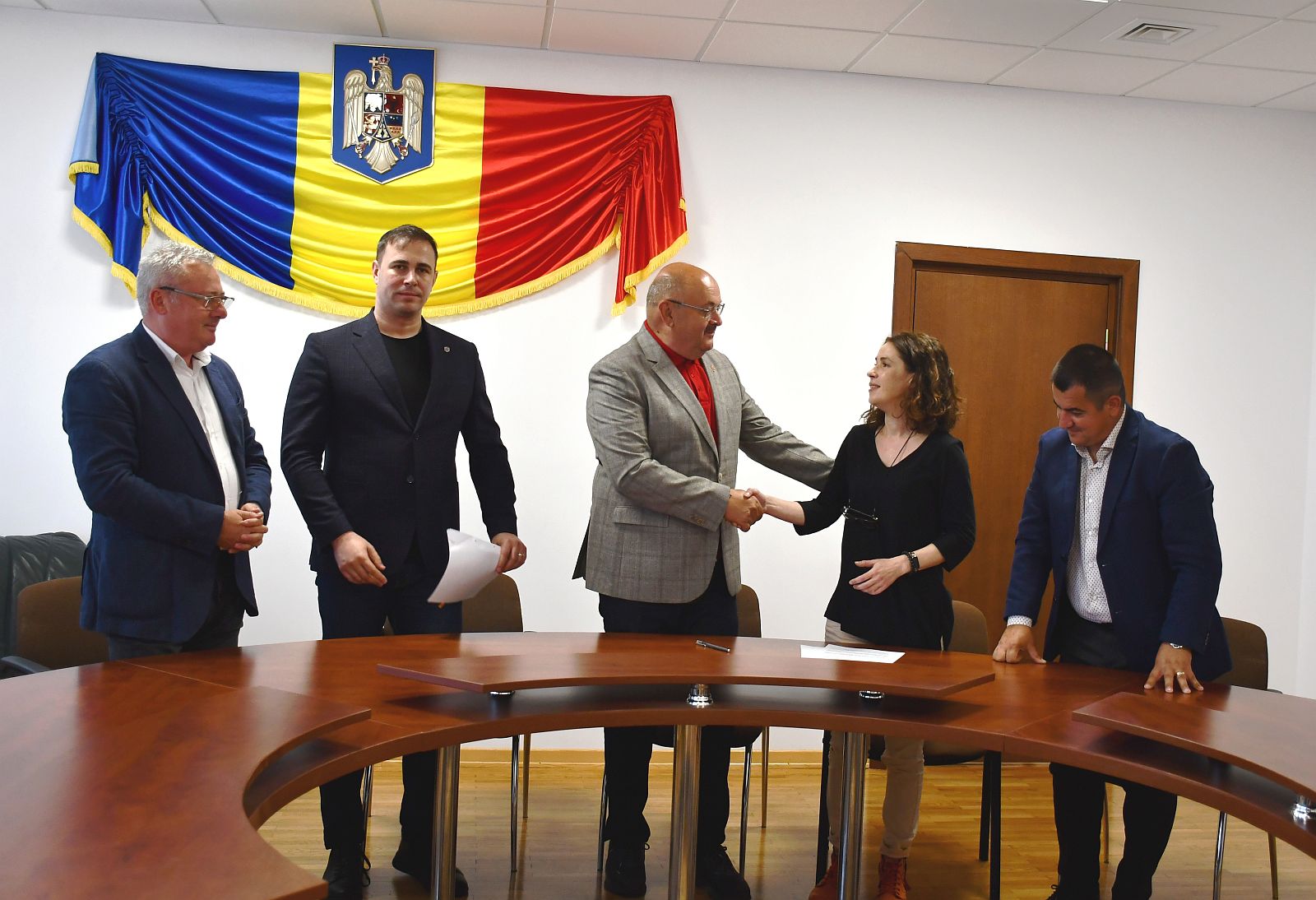 CJ ARGES semnare contract.JPG