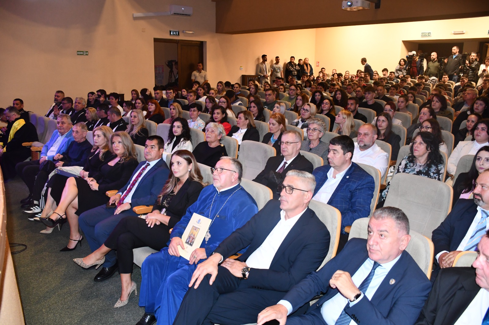 Deschiderea_anului_universitar_14.jpg