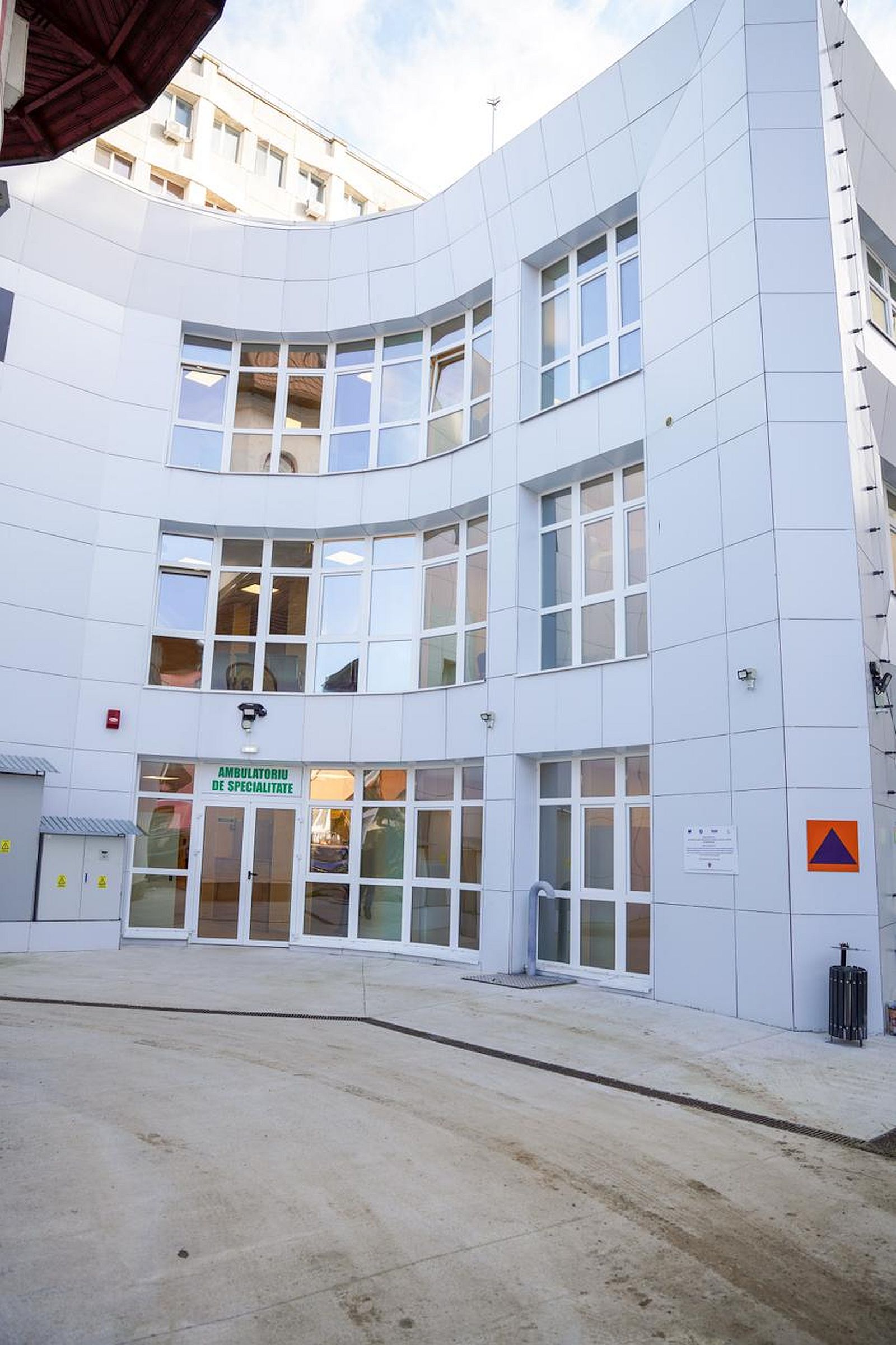 Ambulatoriu17.jpg