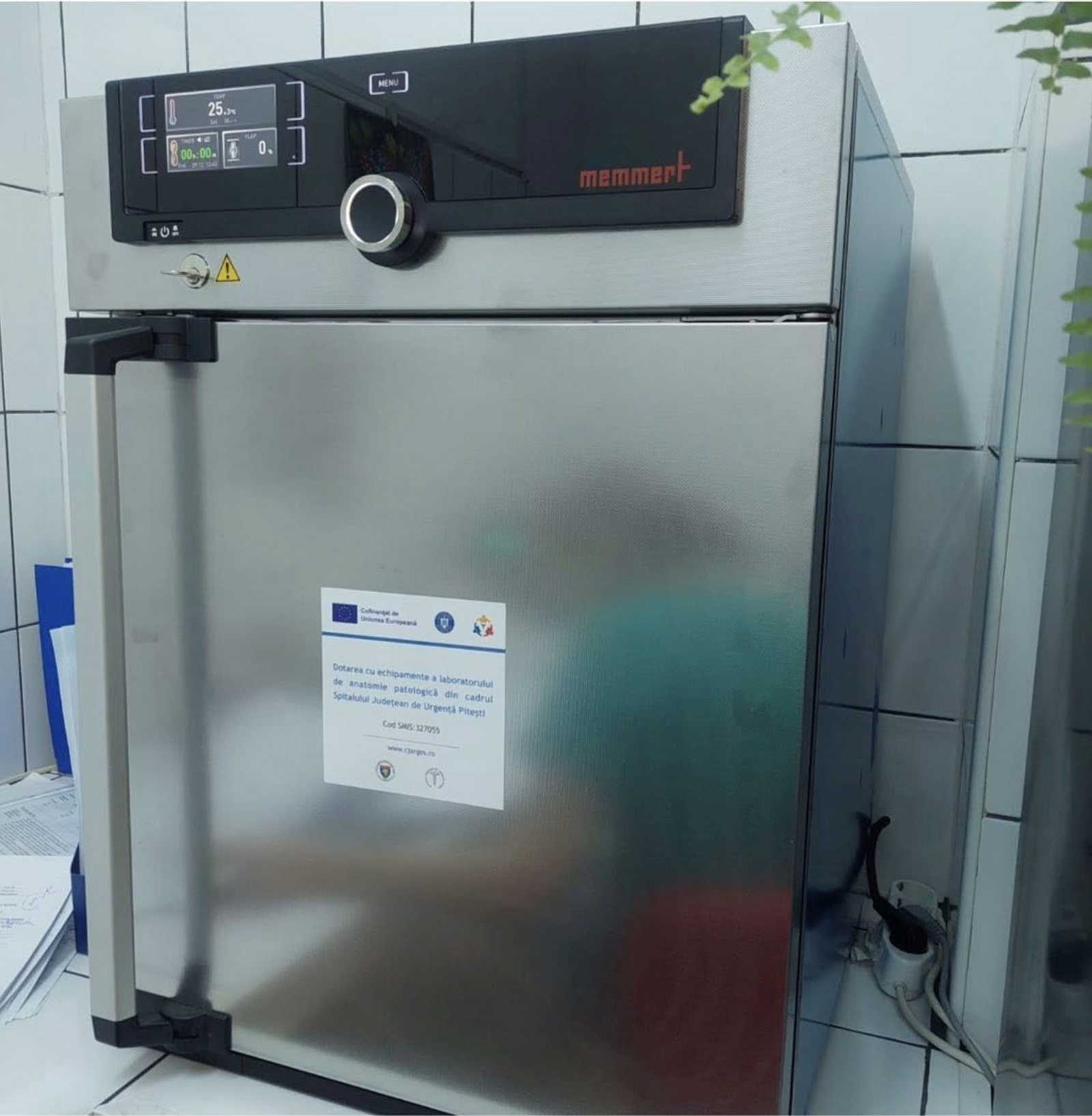 Aparatura_laborator_2.jpg