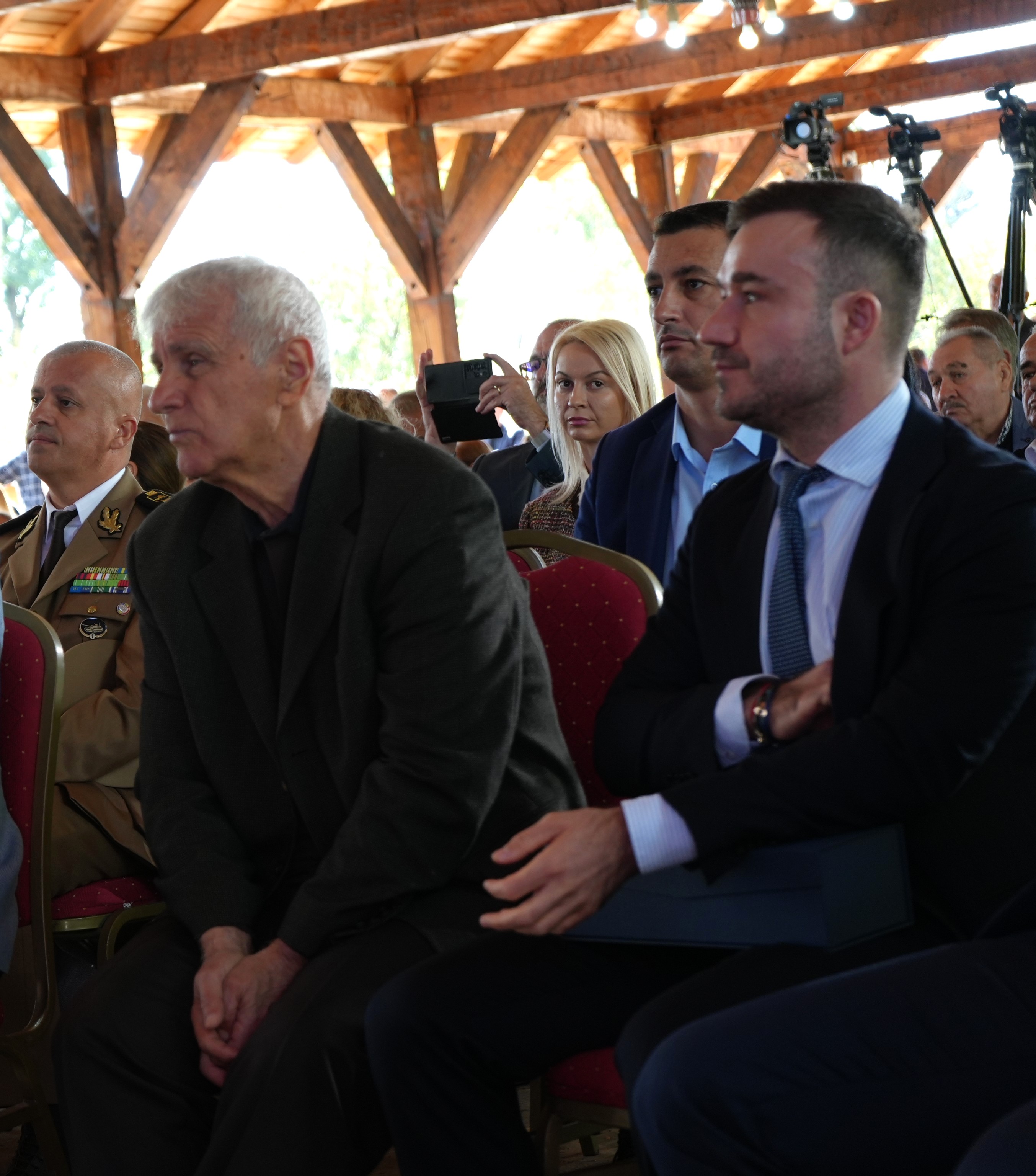DL_RADU_II_2.jpg