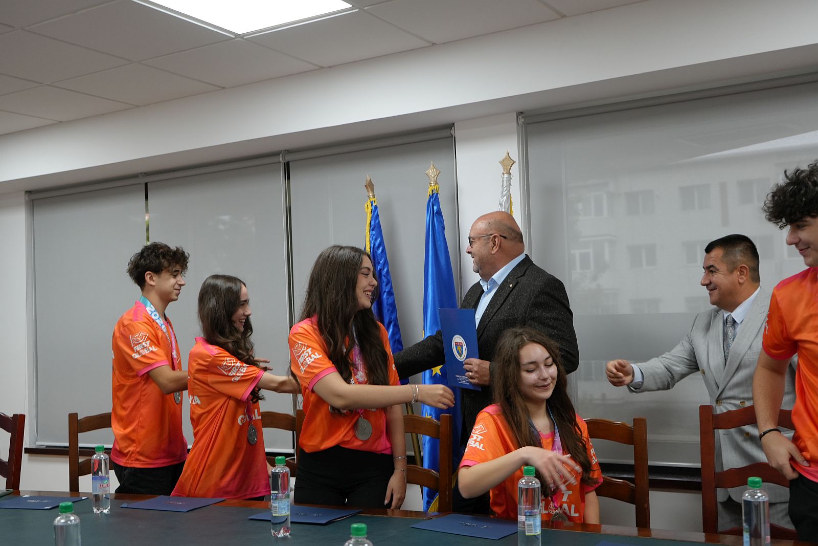 ROBOTICA_COLEGIUL_BRATIANU_1.jpg