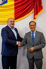 Consiliul Județean Argeș a primit vizita E.S. Do Duc Thanh, Ambasadorul Republicii Socialiste Vietnam în România